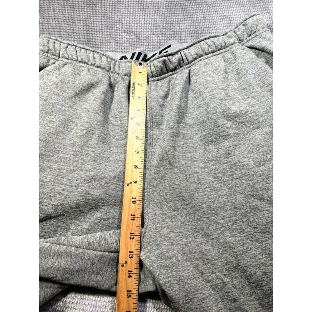 Nike therma fit
